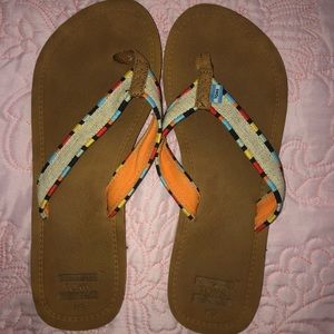 Tom’s Sandals/Flip-Flops